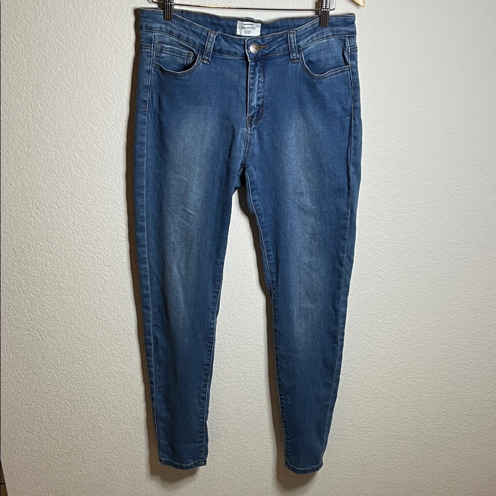 Line Denim Women’s Stylish Blue Ankle Jeans